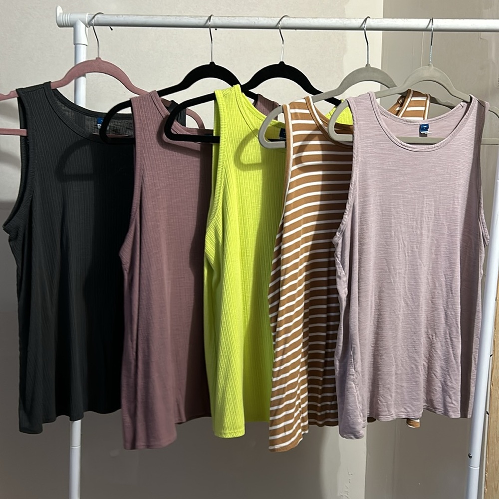 Old Navy Luxe Sleeveless tank top